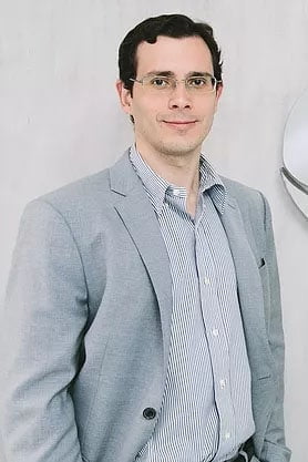 Dr. Ricardo Miranda - Cirurgião Plástico em São Paulo